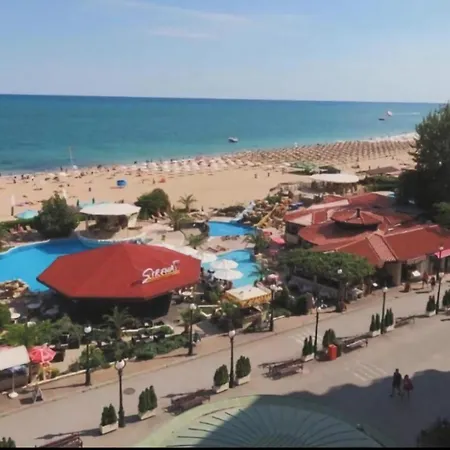 Sirena First Line Lägenhet