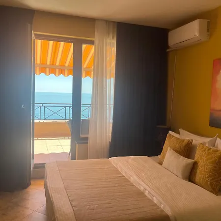 Sirena First Line Golden Sands
